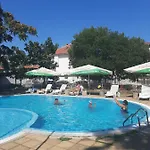 Central Hotel