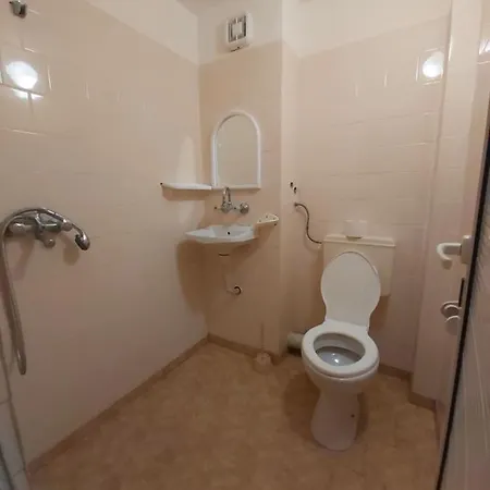 Отель Central *